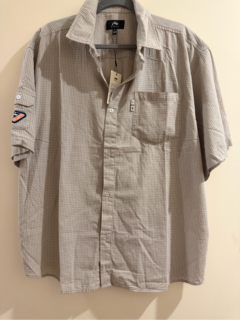 Rusty Men's Short-Sleeve Button-Down Shirt in Light Tan Check